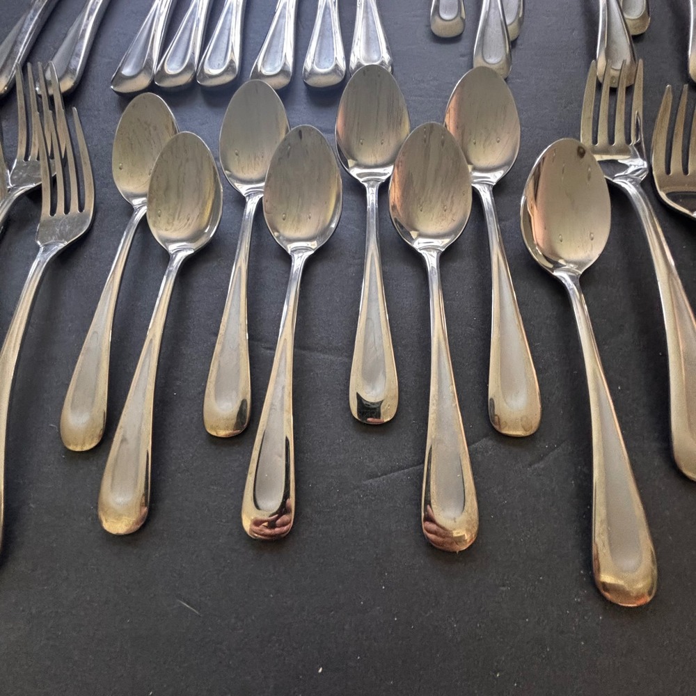 Oneida Stainless Flatware SATIN SAND DUNE 40 Pc Service for 8 Excellent - Picture 3 of 16